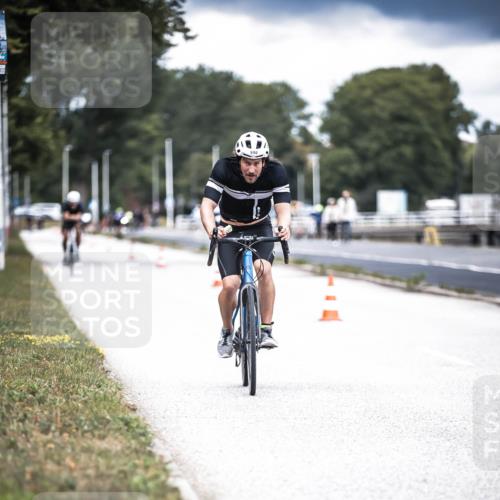 16.08.2026 - KN Förde Triathlon 2026 H.Heesch http://msf.ph/oto/9981764 16.08.2026 12:50:38 Radfahren 511, 530, 590 meine-sportfotos.de