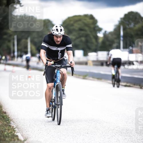 16.08.2026 - KN Förde Triathlon 2026 H.Heesch http://msf.ph/oto/9981775 16.08.2026 12:50:38 Radfahren 511, 530, 590 meine-sportfotos.de
