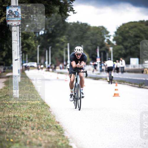 16.08.2026 - KN Förde Triathlon 2026 H.Heesch http://msf.ph/oto/9981781 16.08.2026 12:50:41 Radfahren 530, 590, 710 meine-sportfotos.de