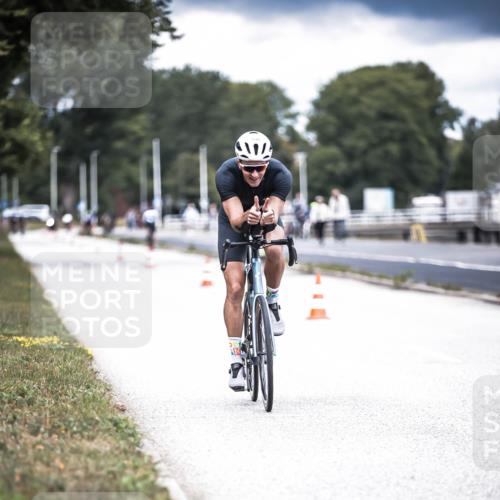 16.08.2026 - KN Förde Triathlon 2026 H.Heesch http://msf.ph/oto/9981791 16.08.2026 12:50:42 Radfahren 530, 590, 710 meine-sportfotos.de