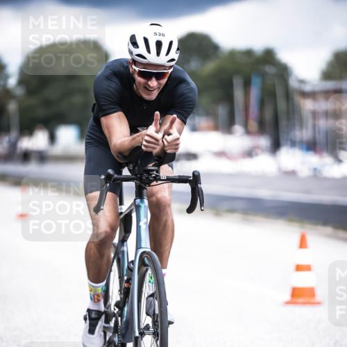 16.08.2026 - KN Förde Triathlon 2026 H.Heesch http://msf.ph/oto/9981808 16.08.2026 12:50:43 Radfahren 530, 710 meine-sportfotos.de