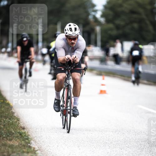 16.08.2026 - KN Förde Triathlon 2026 H.Heesch http://msf.ph/oto/9981832 16.08.2026 12:51:06 Radfahren 522, 524, 544, 547, 556, 588 meine-sportfotos.de
