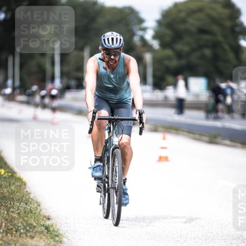 16.08.2026 - KN Förde Triathlon 2026 H.Heesch http://msf.ph/oto/9981864 16.08.2026 12:51:20 Radfahren 506 meine-sportfotos.de