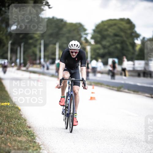 16.08.2026 - KN Förde Triathlon 2026 H.Heesch http://msf.ph/oto/9981906 16.08.2026 12:51:44 Radfahren 549, 550, 551, 574 meine-sportfotos.de