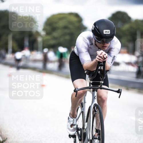 16.08.2026 - KN Förde Triathlon 2026 H.Heesch http://msf.ph/oto/9981943 16.08.2026 12:51:53 Radfahren 362, 510, 552, 557, 703 meine-sportfotos.de
