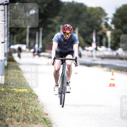 16.08.2026 - KN Förde Triathlon 2026 H.Heesch http://msf.ph/oto/9981978 16.08.2026 12:52:10 Radfahren 505, 531 meine-sportfotos.de