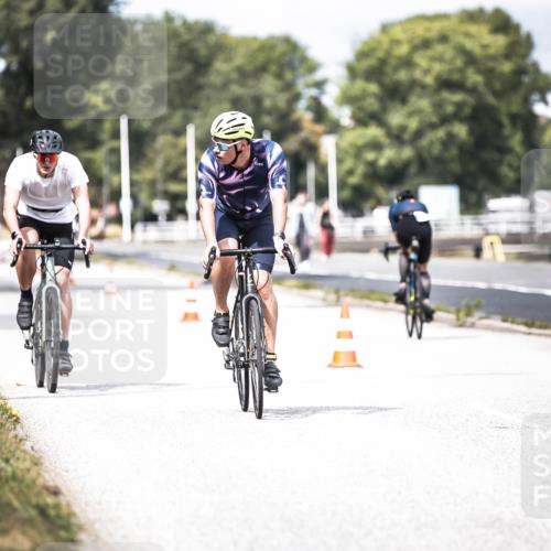 16.08.2026 - KN Förde Triathlon 2026 H.Heesch http://msf.ph/oto/9981994 16.08.2026 12:52:36 Radfahren 532, 533, 558 meine-sportfotos.de