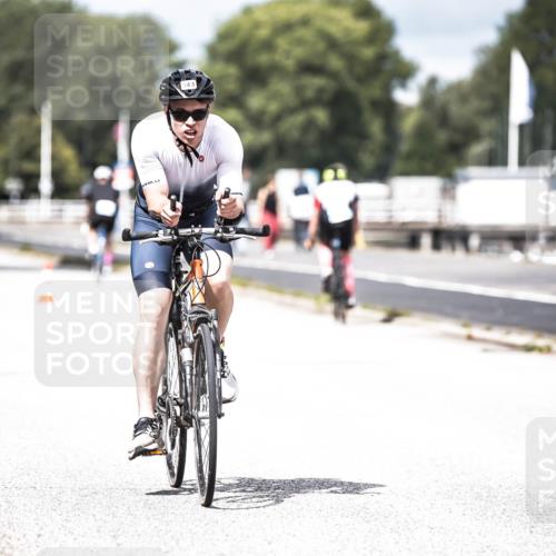 16.08.2026 - KN Förde Triathlon 2026 H.Heesch http://msf.ph/oto/9982068 16.08.2026 12:52:59 Radfahren 502, 538, 548, 587 meine-sportfotos.de
