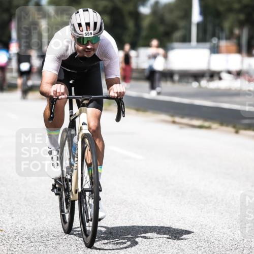 16.08.2026 - KN Förde Triathlon 2026 H.Heesch http://msf.ph/oto/9982094 16.08.2026 12:53:06 Radfahren 502, 535, 559, 587, 701, 733 meine-sportfotos.de