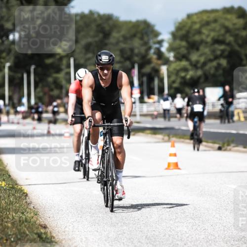 16.08.2026 - KN Förde Triathlon 2026 H.Heesch http://msf.ph/oto/9982128 16.08.2026 12:53:23 Radfahren 517, 556, 569, 588, 719 meine-sportfotos.de