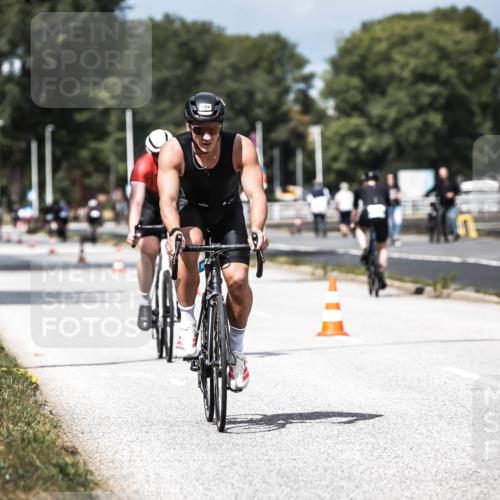 16.08.2026 - KN Förde Triathlon 2026 H.Heesch http://msf.ph/oto/9982130 16.08.2026 12:53:23 Radfahren 517, 556, 569, 588, 719 meine-sportfotos.de