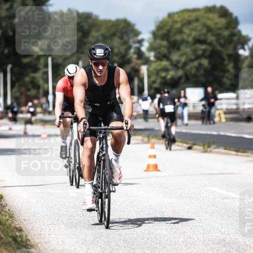 16.08.2026 - KN Förde Triathlon 2026 H.Heesch http://msf.ph/oto/9982133 16.08.2026 12:53:24 Radfahren 517, 556, 569, 588, 719 meine-sportfotos.de