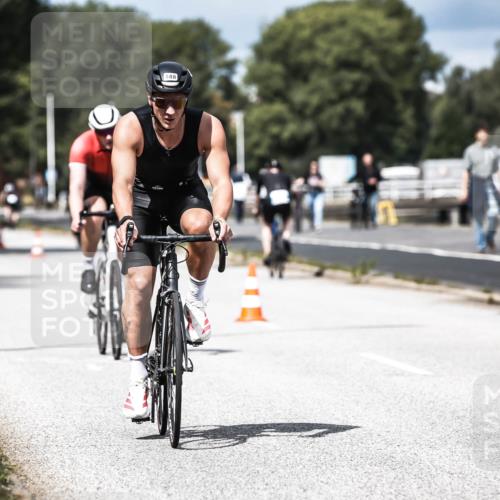 16.08.2026 - KN Förde Triathlon 2026 H.Heesch http://msf.ph/oto/9982135 16.08.2026 12:53:24 Radfahren 517, 556, 569, 588, 719 meine-sportfotos.de