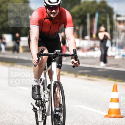 16.08.2026 - KN Förde Triathlon 2026 H.Heesch http://msf.ph/oto/9982156 16.08.2026 12:53:25 Radfahren 517, 556, 569, 588, 719 meine-sportfotos.de