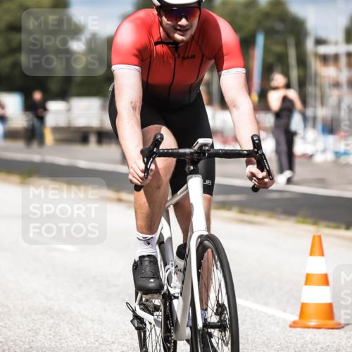 16.08.2026 - KN Förde Triathlon 2026 H.Heesch http://msf.ph/oto/9982158 16.08.2026 12:53:25 Radfahren 517, 556, 569, 588, 719 meine-sportfotos.de
