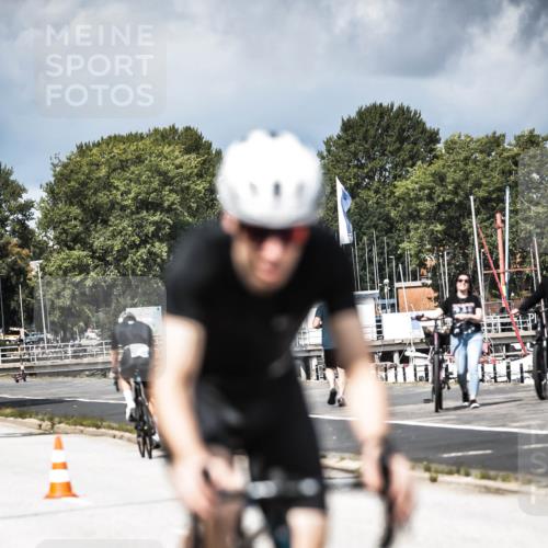 16.08.2026 - KN Förde Triathlon 2026 H.Heesch http://msf.ph/oto/9982192 16.08.2026 12:53:59 Radfahren 512, 549, 557, 571 meine-sportfotos.de