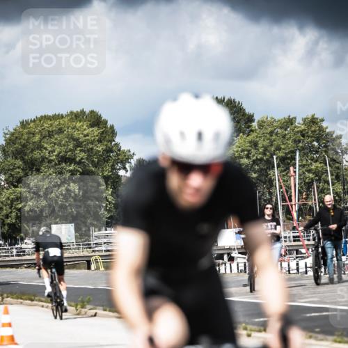 16.08.2026 - KN Förde Triathlon 2026 H.Heesch http://msf.ph/oto/9982194 16.08.2026 12:53:59 Radfahren 512, 549, 557, 571 meine-sportfotos.de