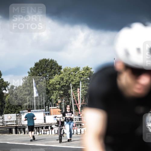16.08.2026 - KN Förde Triathlon 2026 H.Heesch http://msf.ph/oto/9982199 16.08.2026 12:53:59 Radfahren 512, 549, 557, 571 meine-sportfotos.de