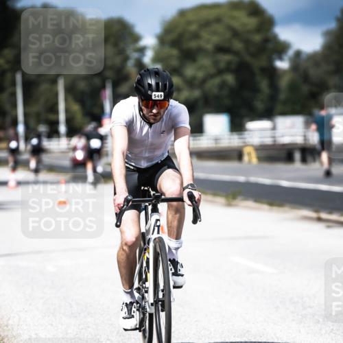 16.08.2026 - KN Förde Triathlon 2026 H.Heesch http://msf.ph/oto/9982207 16.08.2026 12:54:01 Radfahren 512, 549, 557, 571 meine-sportfotos.de