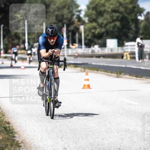 16.08.2026 - KN Förde Triathlon 2026 H.Heesch http://msf.ph/oto/9982332 16.08.2026 12:54:42 Radfahren 503, 568, 708 meine-sportfotos.de