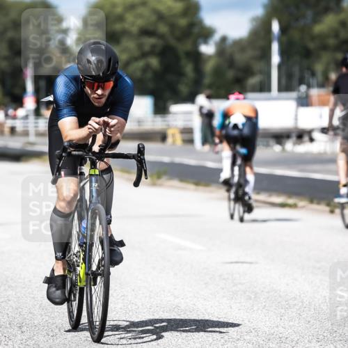16.08.2026 - KN Förde Triathlon 2026 H.Heesch http://msf.ph/oto/9982343 16.08.2026 12:54:43 Radfahren 503, 708 meine-sportfotos.de