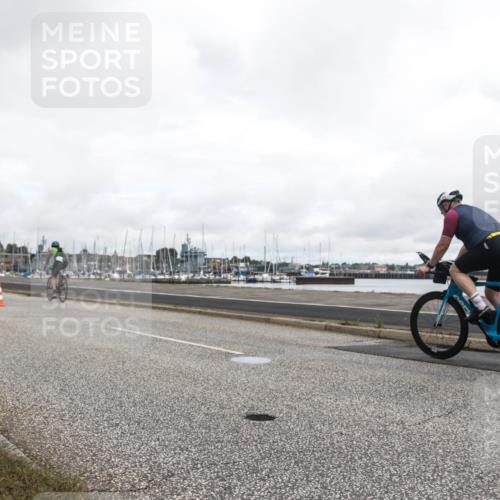 16.08.2026 - KN Förde Triathlon 2026 H.Heesch http://msf.ph/oto/9982411 16.08.2026 11:34:26 Radfahren 385, 398, 407 meine-sportfotos.de