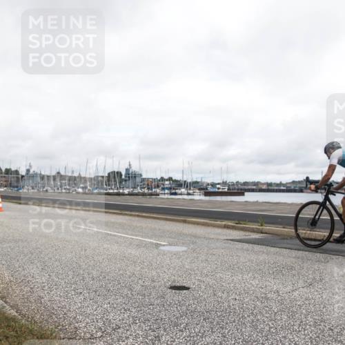 16.08.2026 - KN Förde Triathlon 2026 H.Heesch http://msf.ph/oto/9982426 16.08.2026 11:35:05 Radfahren 322, 364, 401 meine-sportfotos.de