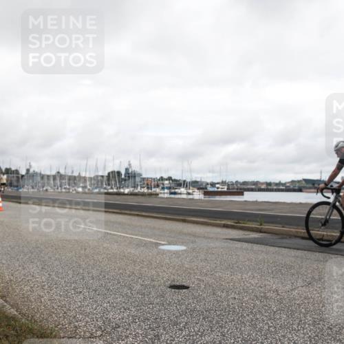 16.08.2026 - KN Förde Triathlon 2026 H.Heesch http://msf.ph/oto/9982450 16.08.2026 11:36:54 Radfahren 375, 422, 436 meine-sportfotos.de