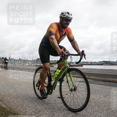 16.08.2026 - KN Förde Triathlon 2026 H.Heesch http://msf.ph/oto/9982457 16.08.2026 11:37:10 Radfahren 370, 402 meine-sportfotos.de
