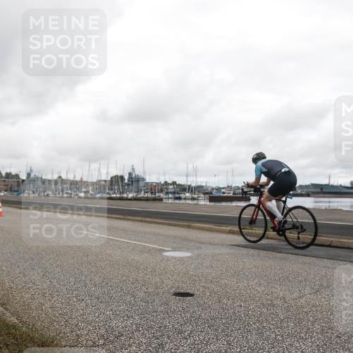 16.08.2026 - KN Förde Triathlon 2026 H.Heesch http://msf.ph/oto/9982514 16.08.2026 11:41:36 Radfahren 348, 381, 414 meine-sportfotos.de