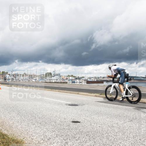16.08.2026 - KN Förde Triathlon 2026 H.Heesch http://msf.ph/oto/9982723 16.08.2026 12:52:40 Radfahren 533, 555, 558 meine-sportfotos.de