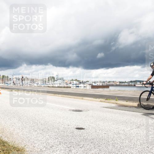 16.08.2026 - KN Förde Triathlon 2026 H.Heesch http://msf.ph/oto/9982767 16.08.2026 12:53:18 Radfahren 517, 561 meine-sportfotos.de