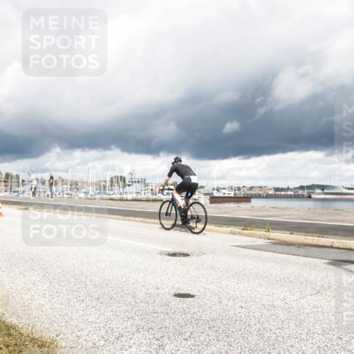 16.08.2026 - KN Förde Triathlon 2026 H.Heesch http://msf.ph/oto/9982768 16.08.2026 12:53:19 Radfahren 517, 588 meine-sportfotos.de