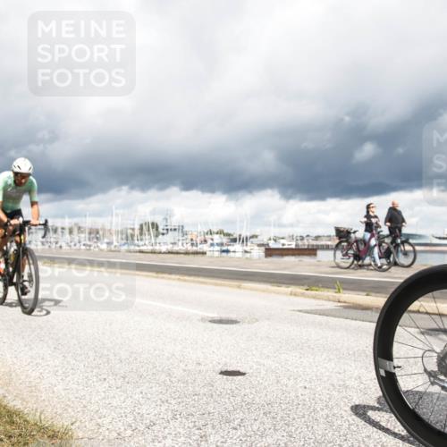 16.08.2026 - KN Förde Triathlon 2026 H.Heesch http://msf.ph/oto/9982831 16.08.2026 12:54:34 Radfahren 539, 568, 583, 591, 702, 707 meine-sportfotos.de