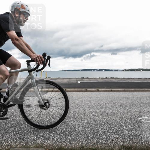 16.08.2026 - KN Förde Triathlon 2026 H.Heesch http://msf.ph/oto/9983199 16.08.2026 13:03:13 Radfahren 556, 706, 747 meine-sportfotos.de