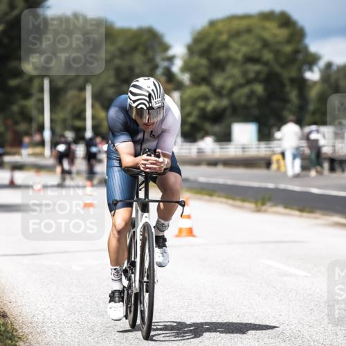 16.08.2026 - KN Förde Triathlon 2026 H.Heesch http://msf.ph/oto/9983558 16.08.2026 12:54:50 Radfahren 532, 566, 708 meine-sportfotos.de