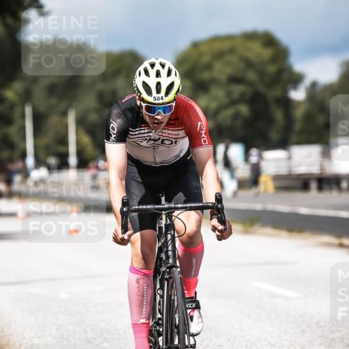 16.08.2026 - KN Förde Triathlon 2026 H.Heesch http://msf.ph/oto/9983585 16.08.2026 12:54:57 Radfahren 504, 565, 721 meine-sportfotos.de
