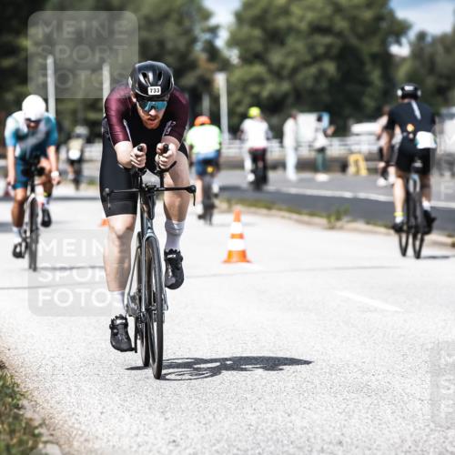 16.08.2026 - KN Förde Triathlon 2026 H.Heesch http://msf.ph/oto/9983633 16.08.2026 12:55:10 Radfahren 523, 705, 733 meine-sportfotos.de