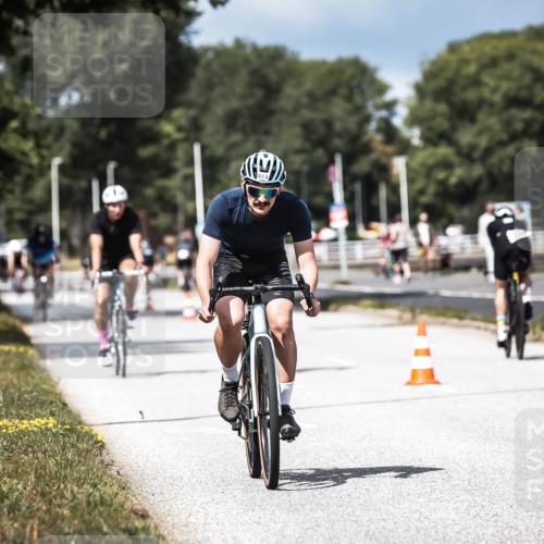 16.08.2026 - KN Förde Triathlon 2026 H.Heesch http://msf.ph/oto/9983689 16.08.2026 12:55:22 Radfahren 502, 514, 546, 572, 587 meine-sportfotos.de