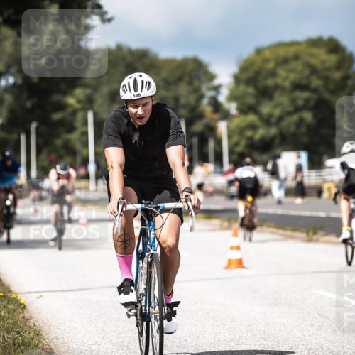 16.08.2026 - KN Förde Triathlon 2026 H.Heesch http://msf.ph/oto/9983718 16.08.2026 12:55:25 Radfahren 546, 572, 587, 719, 720 meine-sportfotos.de