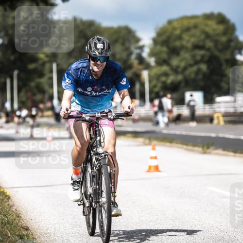 16.08.2026 - KN Förde Triathlon 2026 H.Heesch http://msf.ph/oto/9983751 16.08.2026 12:55:30 Radfahren 526, 580, 719, 720 meine-sportfotos.de