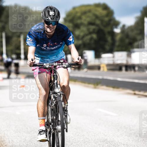 16.08.2026 - KN Förde Triathlon 2026 H.Heesch http://msf.ph/oto/9983758 16.08.2026 12:55:30 Radfahren 526, 580, 719, 720 meine-sportfotos.de