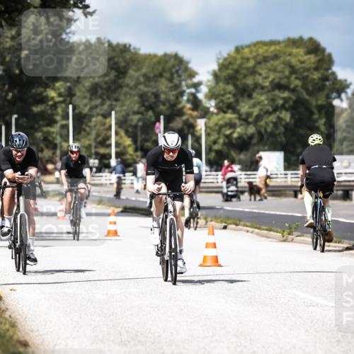 16.08.2026 - KN Förde Triathlon 2026 H.Heesch http://msf.ph/oto/9983847 16.08.2026 12:56:09 Radfahren 512, 567, 573, 585, 714 meine-sportfotos.de