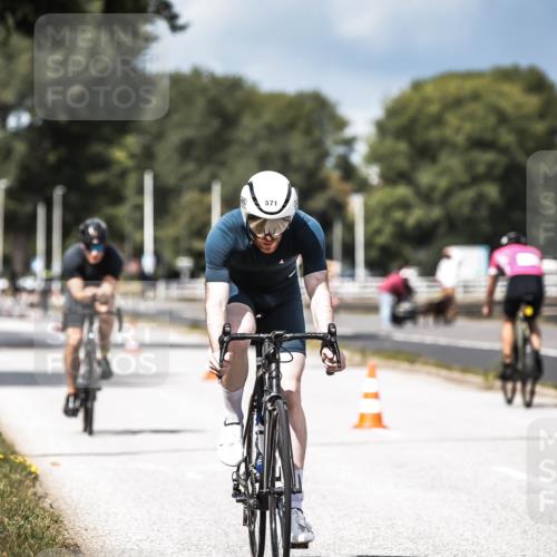 16.08.2026 - KN Förde Triathlon 2026 H.Heesch http://msf.ph/oto/9983889 16.08.2026 12:56:27 Radfahren 508, 528, 540, 571, 584, 611, 715 meine-sportfotos.de