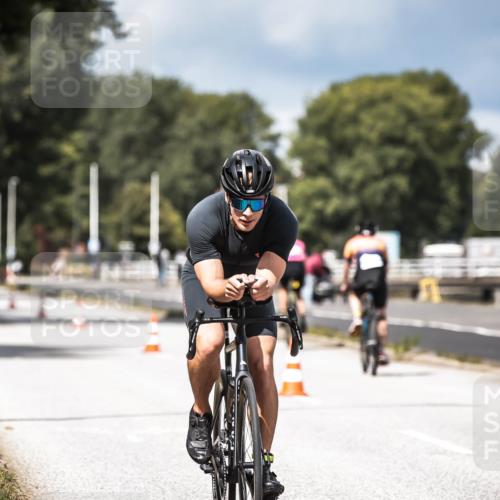 16.08.2026 - KN Förde Triathlon 2026 H.Heesch http://msf.ph/oto/9983905 16.08.2026 12:56:29 Radfahren 508, 528, 540, 571, 584, 611, 715 meine-sportfotos.de