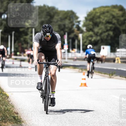 16.08.2026 - KN Förde Triathlon 2026 H.Heesch http://msf.ph/oto/9983929 16.08.2026 12:56:37 Radfahren 518, 545, 718, 723, 725 meine-sportfotos.de