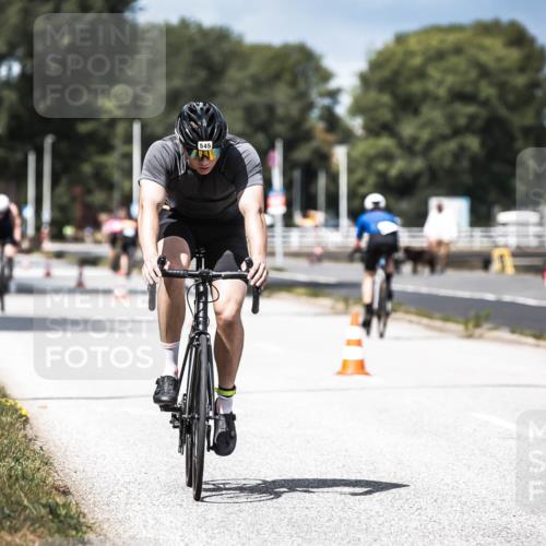 16.08.2026 - KN Förde Triathlon 2026 H.Heesch http://msf.ph/oto/9983930 16.08.2026 12:56:37 Radfahren 518, 545, 718, 723, 725 meine-sportfotos.de