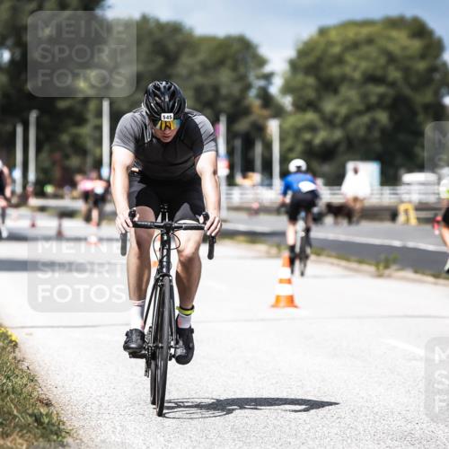 16.08.2026 - KN Förde Triathlon 2026 H.Heesch http://msf.ph/oto/9983931 16.08.2026 12:56:37 Radfahren 518, 545, 718, 723, 725 meine-sportfotos.de