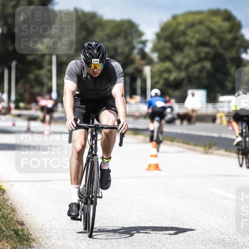16.08.2026 - KN Förde Triathlon 2026 H.Heesch http://msf.ph/oto/9983933 16.08.2026 12:56:37 Radfahren 518, 545, 718, 723, 725 meine-sportfotos.de