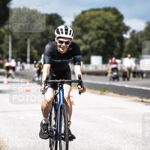 16.08.2026 - KN Förde Triathlon 2026 H.Heesch http://msf.ph/oto/9984007 16.08.2026 12:56:57 Radfahren 511, 583, 745 meine-sportfotos.de